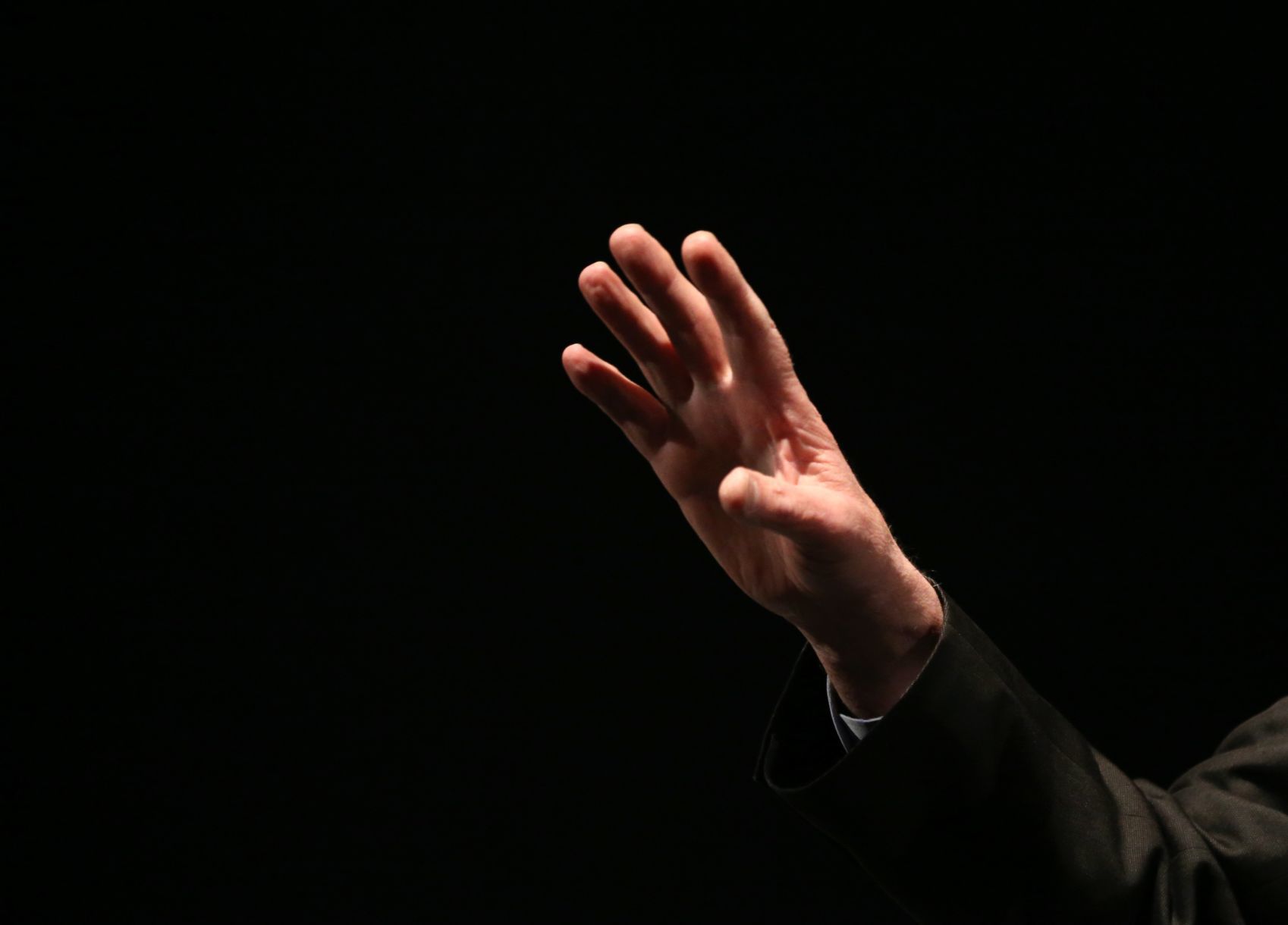 Bernie Sanders revs up supporters in St. Louis ahead of Tuesday’s presidential primary